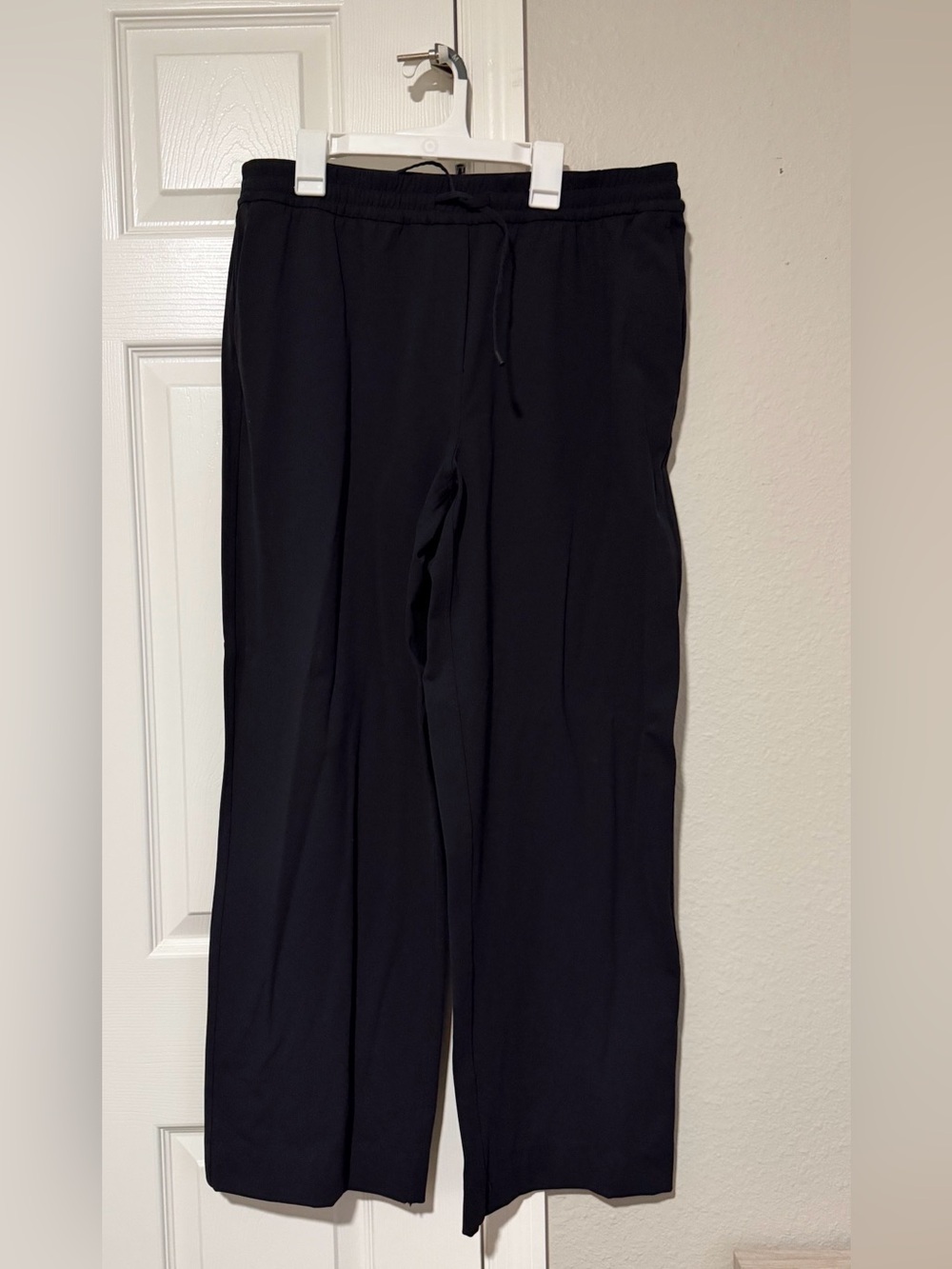 Lululemon Womens Black Wide Leg Drawstring Pants Pleated Travel Casual